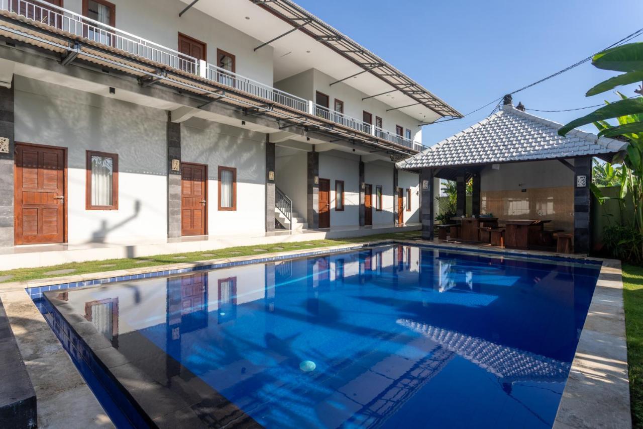 Cempaka Mas Guest House Canggu Exteriör bild